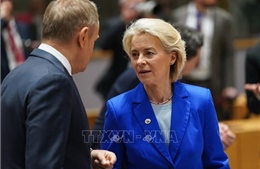 EU hoãn đề xuất cấm dầu Nga giữa biến động Trung Đông và tranh cãi nội khối
