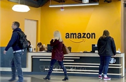 Amazon tăng tốc trong cuộc đua vệ tinh quỹ đạo thấp với Starlink