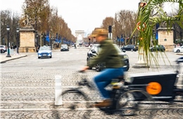 Paris chuyển mình thành đô thị xanh sau một thập kỷ cải cách