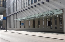 OPEC+ tiếp tục tăng hạn ngạch giữa lúc nguồn cung dầu bị gián đoạn