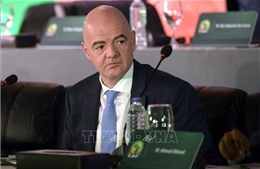 UEFA cảnh báo hành động pháp lý với FIFA và Chủ tịch Infantino