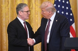 Thuế quan của Tổng thống Trump đe dọa thỏa thuận thương mại Mỹ - Anh