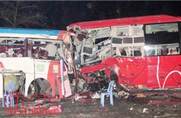 Tai nạn liên hoàn 4 xe khách giường nằm ở Bình Thuận