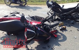 Hai xe máy tông nhau khiến 1 người chết, 2 người bị thương nặng