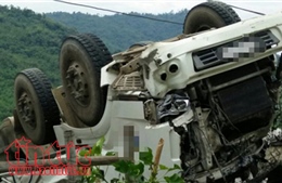 Quảng Ngãi: Xe tải chở keo lao xuống vực sâu, lái xe tử vong