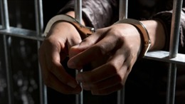 Khởi tố, bắt tạm giam Triệu Tạ Mềnh để điều tra hành vi hiếp dâm nữ hướng dẫn viên du lịch