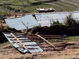 Lốc xoáy, mưa đá làm 276 ngôi nhà tại Yên Bái bị đổ sập, tốc mái 