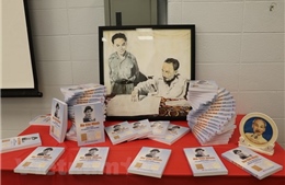 Ra mắt cuốn sách thứ 3 về Chủ tịch Hồ Chí Minh tại Canada