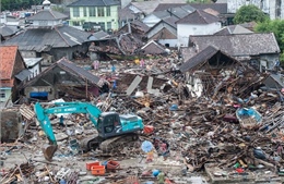 Thảm họa sóng thần tại Indonesia: Huy động máy bay không người lái tìm kiếm nạn nhân