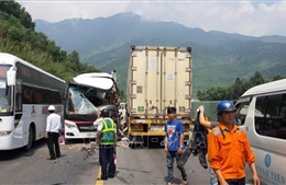 Vụ tai nạn xe khách ở hầm Hải Vân: Còn 4 nạn nhân đang điều trị tại bệnh viện