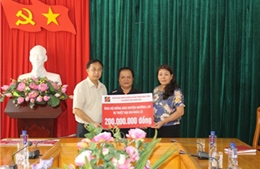 Agribank Thanh Hóa hỗ trợ khách hàng khắc phục hậu quả do mưa lũ