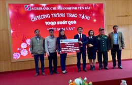 Agribank chi nhánh tỉnh Yên Bái trao tặng 1.000 suất quà tết cho người nghèo tỉnh Yên Bái