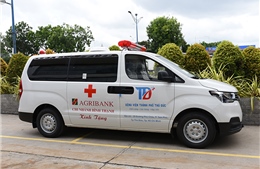 Agribank Chi nhánh Bình Thạnh tài trợ Bệnh viện TP. Thủ Đức xe cứu thương