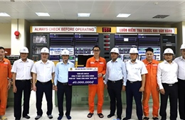 Lãnh đạo GENCO 3 thăm, tặng quà người lao động Công ty Nhiệt điện Mông Dương