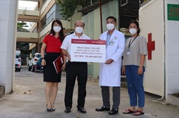 Agribank Chi nhánh 9 hỗ trợ kinh phí chống dịch COVID-19 cho bệnh viện Lê Văn Việt