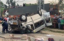 Thăm hỏi và hỗ trợ nạn nhân vụ tai nạn giao thông tại Quảng Nam