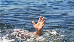 Một trẻ tử vong do đuối nước khi chơi ở bể bơi riêng