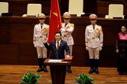 Giây phút tân Chủ tịch Quốc hội Vương Đình Huệ tuyên thệ nhậm chức