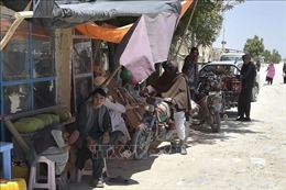 Taliban áp sát thủ đô Kabul, chính quyền Afghanistan đề xuất chia sẻ quyền lực