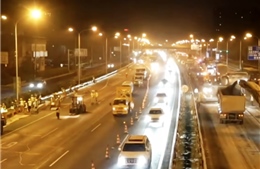 2,4km trong 6 giờ: Tốc độ sửa đường siêu nhanh của Trung Quốc