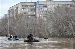 Nga tích cực cứu trợ nhân đạo vùng lũ lụt