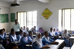 Bangladesh mở cửa trường học cả cuối tuần