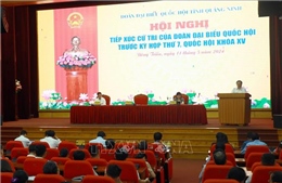 Ủy viên Bộ Chính trị Nguyễn Xuân Thắng tiếp xúc cử tri tại Quảng Ninh