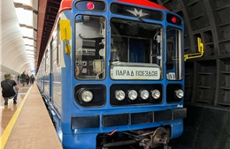 Diễu hành tàu kỷ niệm 89 năm vận hành hệ thống metro tại Moskva