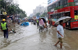 Hàng chục nghìn người sơ tán do lũ lụt ở Bangladesh