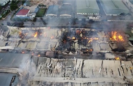 Vụ cháy lớn tại Bình Dương: Bị đình chỉ vẫn cho thuê nhà xưởng để sản xuất