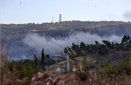 Hezbollah bắn 80 quả tên lửa vào miền Bắc Israel