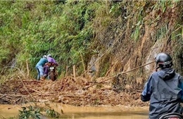 Yên Bái: Mưa lớn làm sạt lở 15 điểm trên Quốc lộ 32