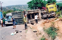 Tai nạn liên hoàn trên đường liên xã, 4 người thương vong