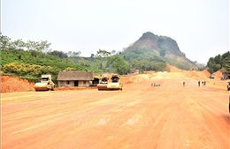 Khẩn trương gỡ vướng mặt bằng dự án cao tốc Tuyên Quang - Hà Giang
