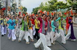 Lễ hội đường phố &#39;Vĩnh Long - Sắc màu hội tụ - Khát vọng vươn xa&#39;