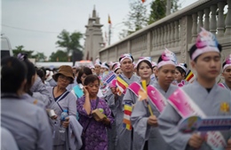 Đại lễ Vesak 2025: Giới thiệu du lịch tâm linh Việt đến du khách