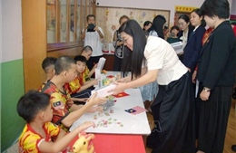 Phu nhân Thủ tướng thăm Trung tâm bảo trợ trẻ em Jing Sun ở Malaysia