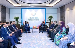 Thủ tướng Phạm Minh Chính gặp Quốc vương Brunei Hassanal Bolkiah
