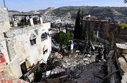 Israel tấn công trụ sở quân đội Syria ở thủ đô Damascus