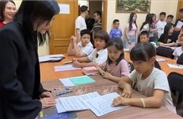 Gìn giữ bản sắc, duy trì sự kết nối với quê hương thông qua các lớp học tiếng Việt