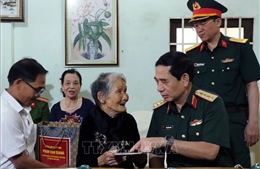 Đại tướng Phan Văn Giang thăm gia đình chính sách và người có công tỉnh Đắk Lắk