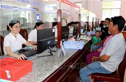 Vĩnh Long: Gia hạn thêm 1 tháng xe đưa đón cán bộ đến nơi làm việc mới