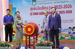 Trường song ngữ Lào - Việt Nam Nguyễn Du khai giảng năm học mới