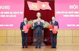 Công bố quyết định của Bộ Chính trị điều động, chỉ định 2 Phó Bí thư Tỉnh ủy Thanh Hóa