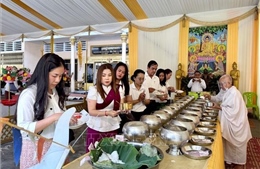 Người dân Campuchia bắt đầu kỳ nghỉ lễ Pchum Ben 2025