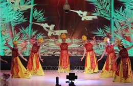Bản hòa ca tôn vinh phụ nữ Việt trên đất Séc
