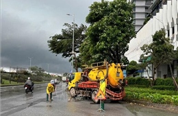 Bão số 10: Hà Nội nhiều điểm trên các tuyến phố bị ngập úng cục bộ
