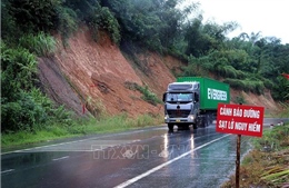 Bão số 10: Phú Thọ nhiều nhà cửa bị hỏng, nước trên sông ở mức báo động
