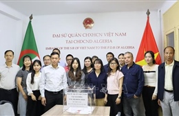 Đại sứ quán Việt Nam tại Algeria tổ chức phát động quyên góp ủng hộ đồng bào bị bão lụt trong nước