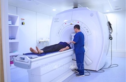 Phát triển hệ thống y tế tư nhân, giảm gánh nặng cho y tế công lập